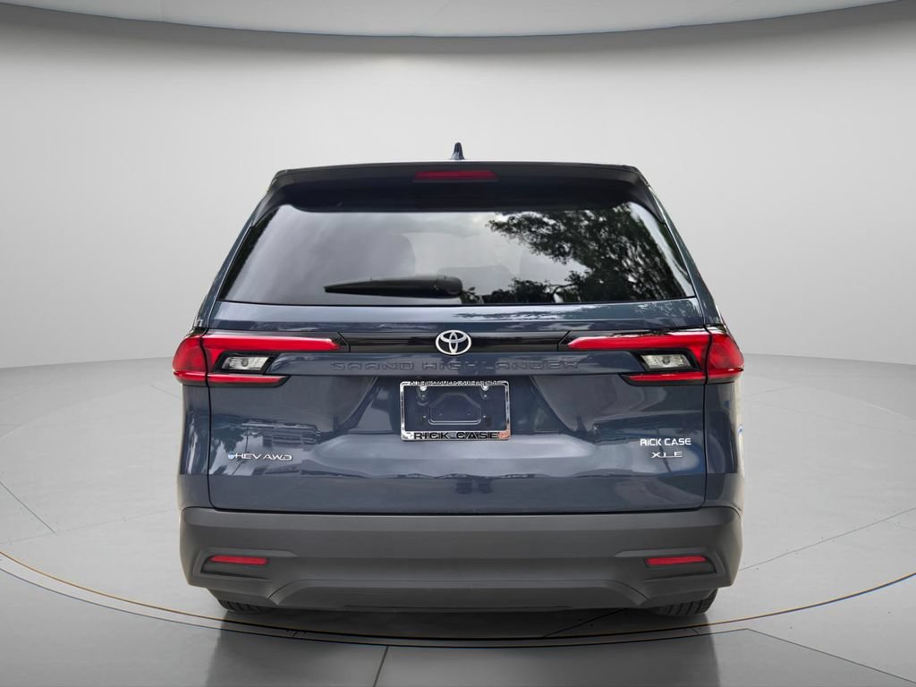 Used 2024 Toyota Grand Highlander AWD Hybrid image 4