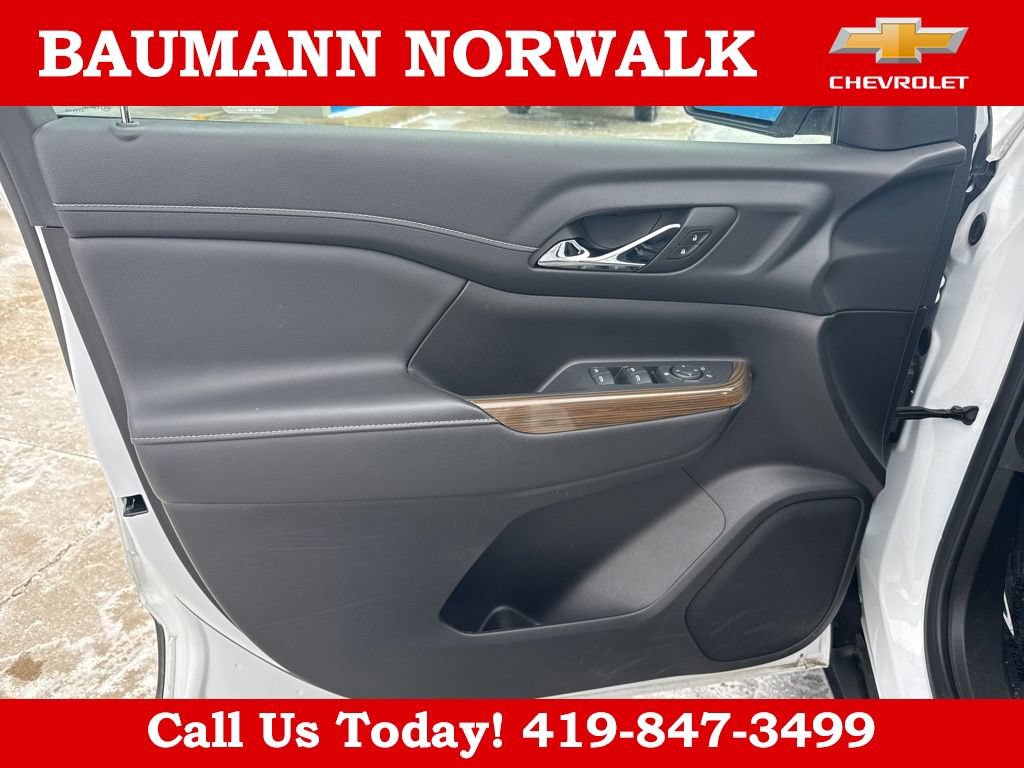 Used 2023 GMC Acadia SLE AWD/4WD image 11