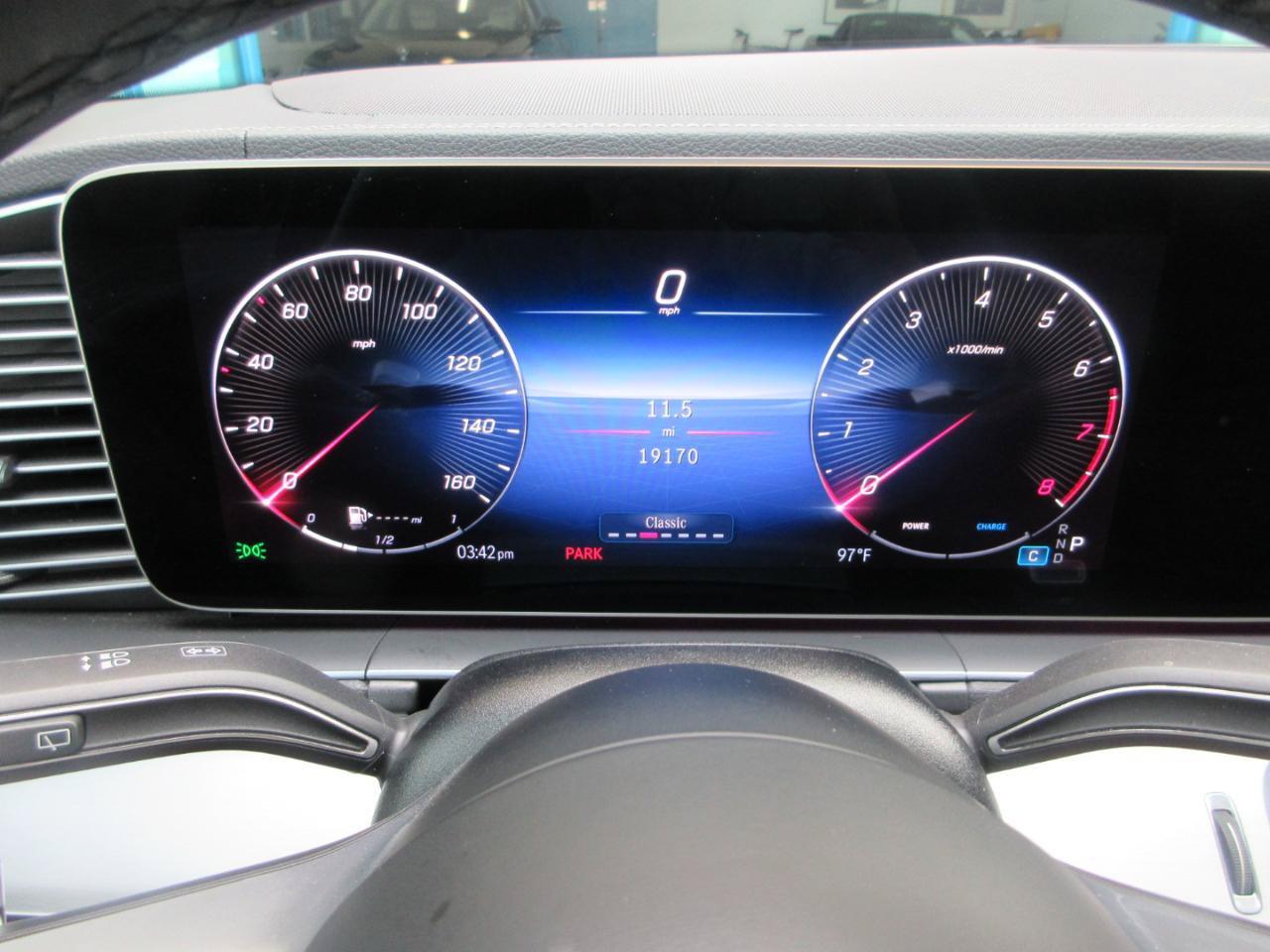 Used 2024 Mercedes-Benz GLS 450 4MATIC w/ AMG Line Exterior image 53