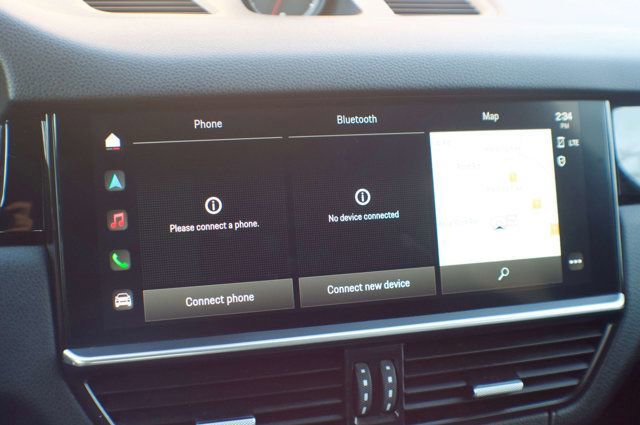 Used 2023 Porsche Cayenne image 29