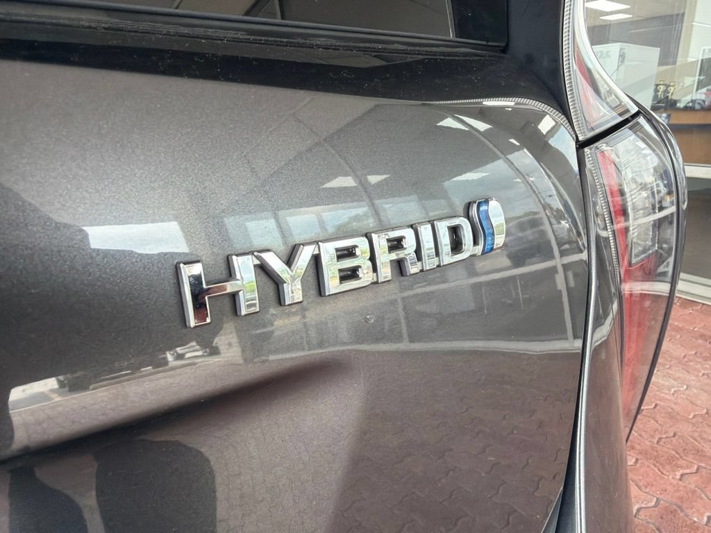 Used 2016 Toyota Prius Three Touring FWD image 12