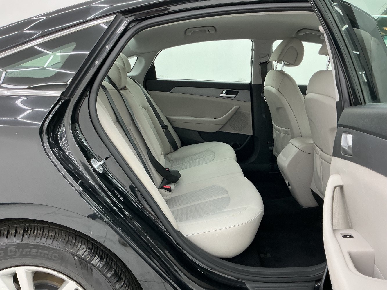 Used 2017 Hyundai Sonata SE FWD image 21