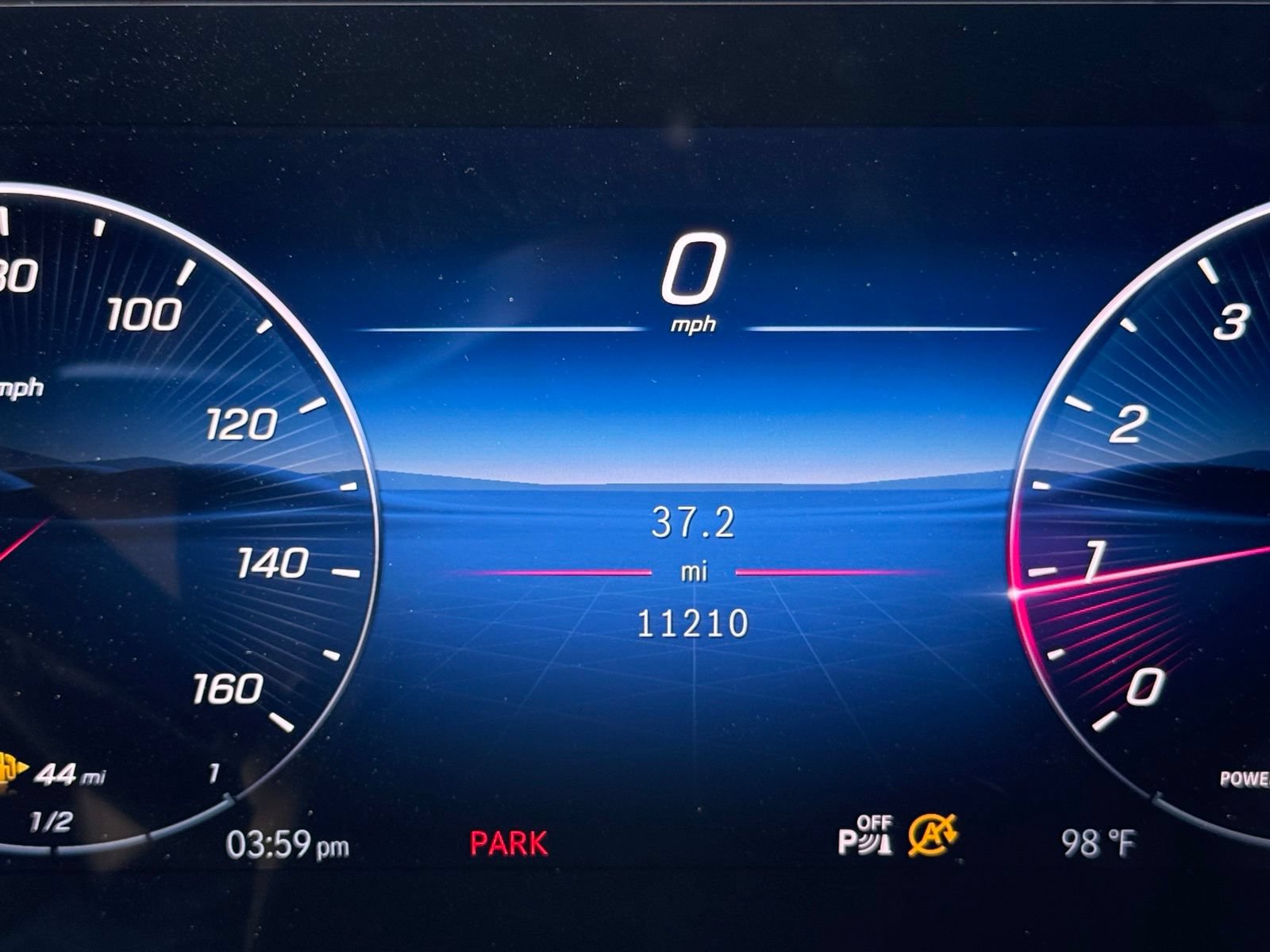 Used 2025 Mercedes-Benz GLC 300 image 33