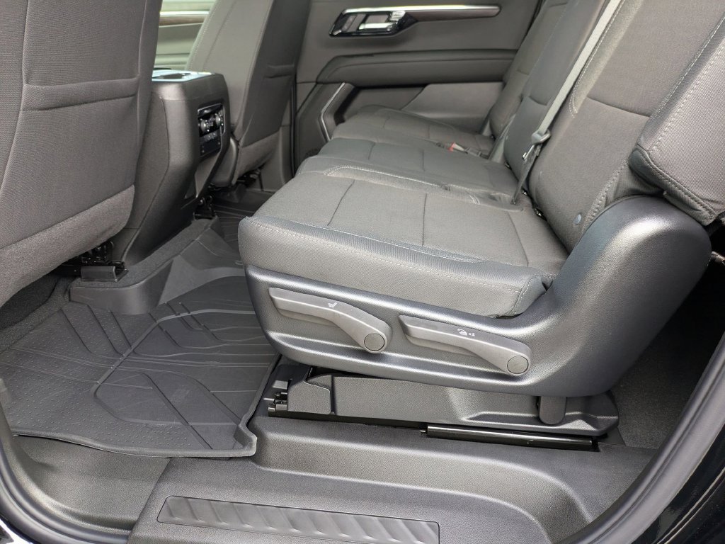 New 2026 Chevrolet Suburban LS w/ LS Custom Edition AWD/4WD image 27