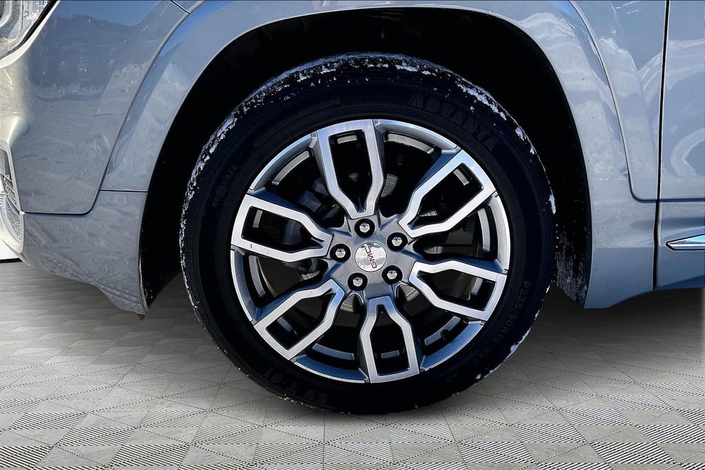 Used 2024 GMC Terrain Denali image 32