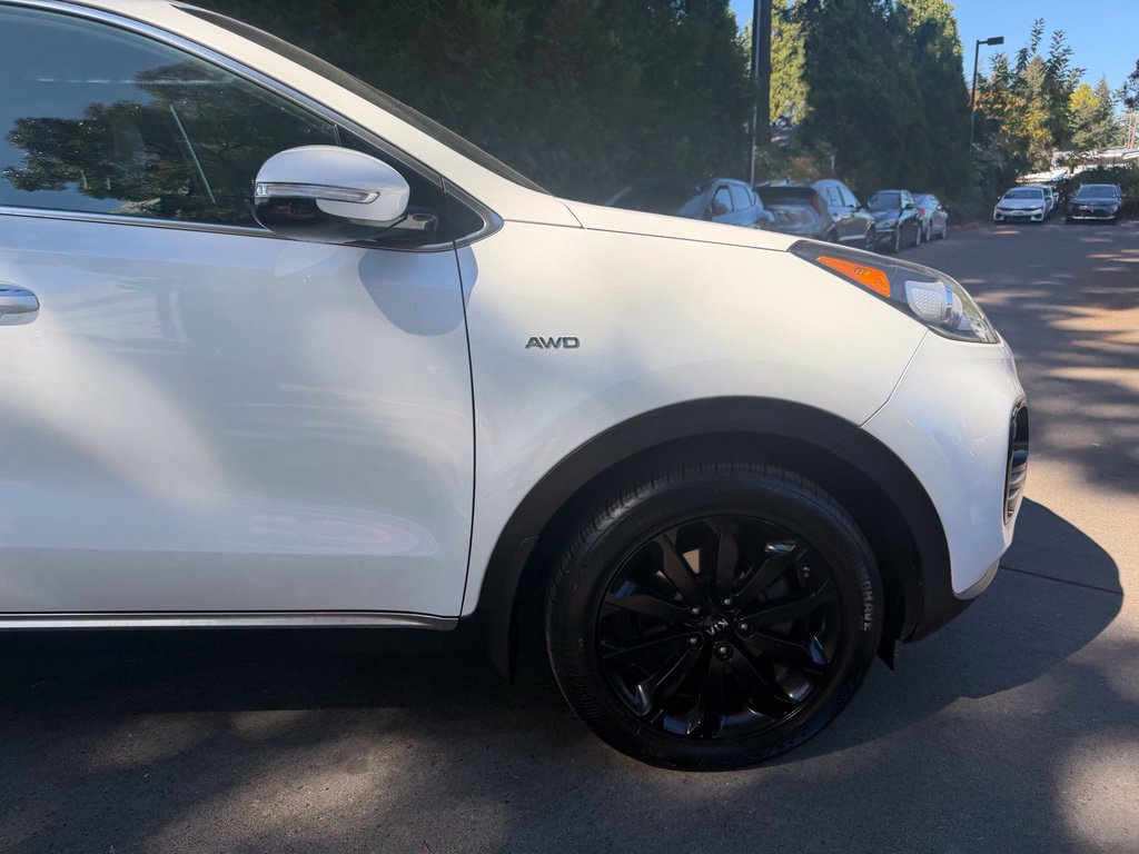 Used 2019 Kia Sportage EX w/ EX Sport Appearance Package AWD/4WD image 3