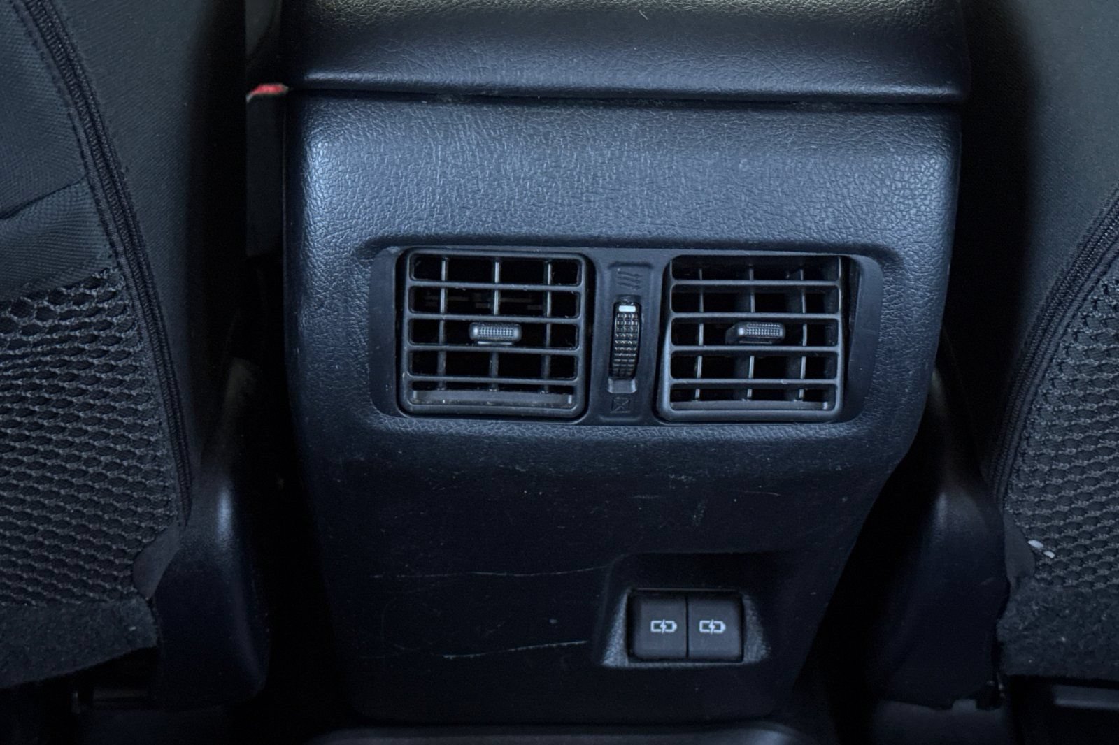 Used 2024 Toyota 4Runner SR5 AWD/4WD image 42