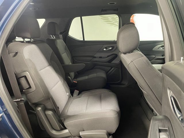 Used 2023 Chevrolet Traverse LT AWD/4WD image 21