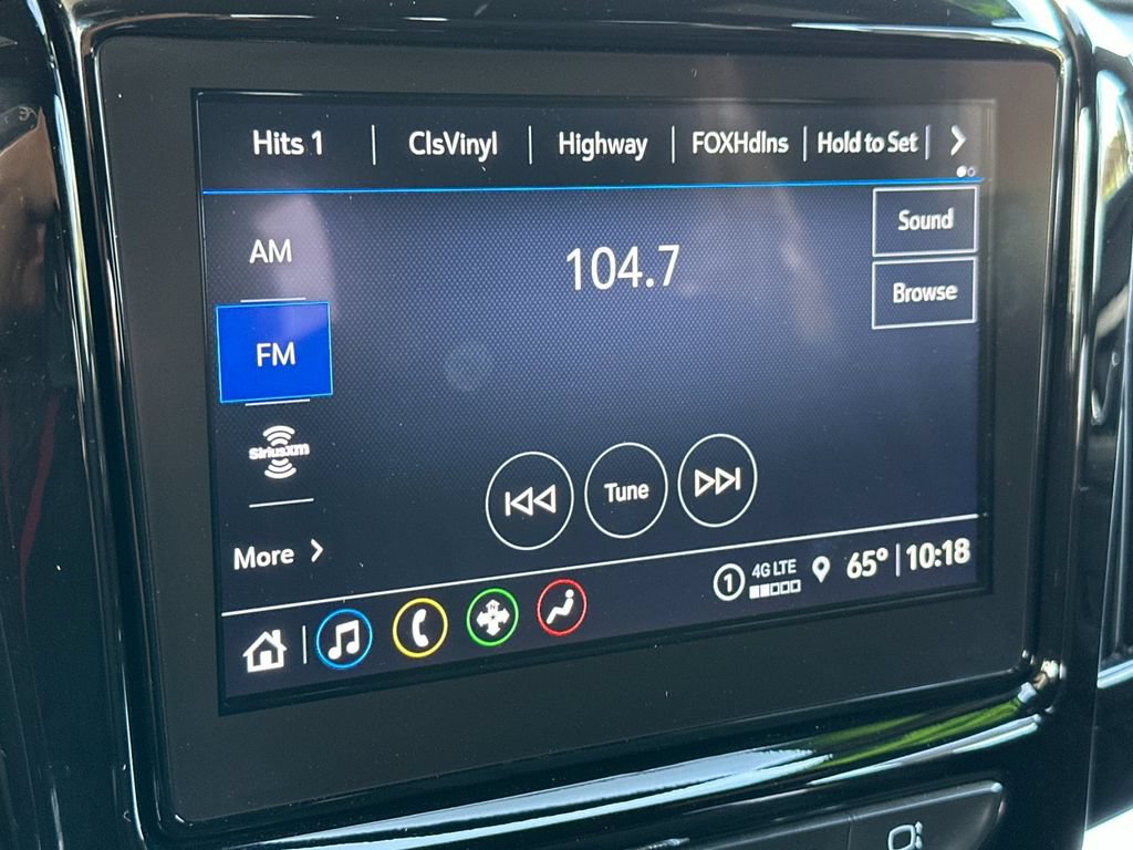 Used 2023 Chevrolet Traverse LT FWD image 18