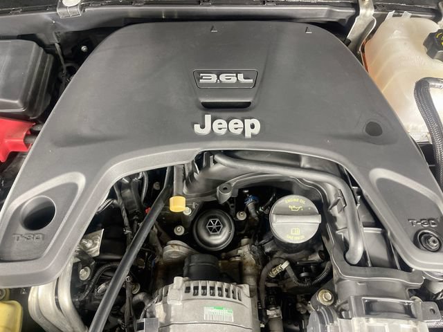 Used 2018 Jeep Wrangler Unlimited Sport S AWD/4WD image 29