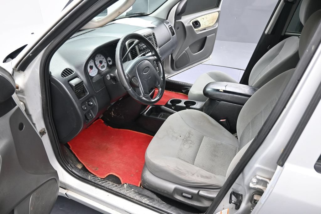 Used 2003 Ford Escape Limited FWD image 11