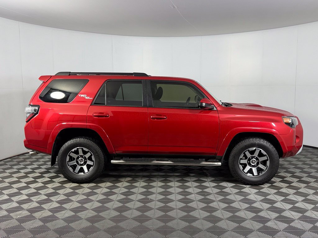 Used 2020 Toyota 4Runner TRD Off-Road AWD/4WD image 3