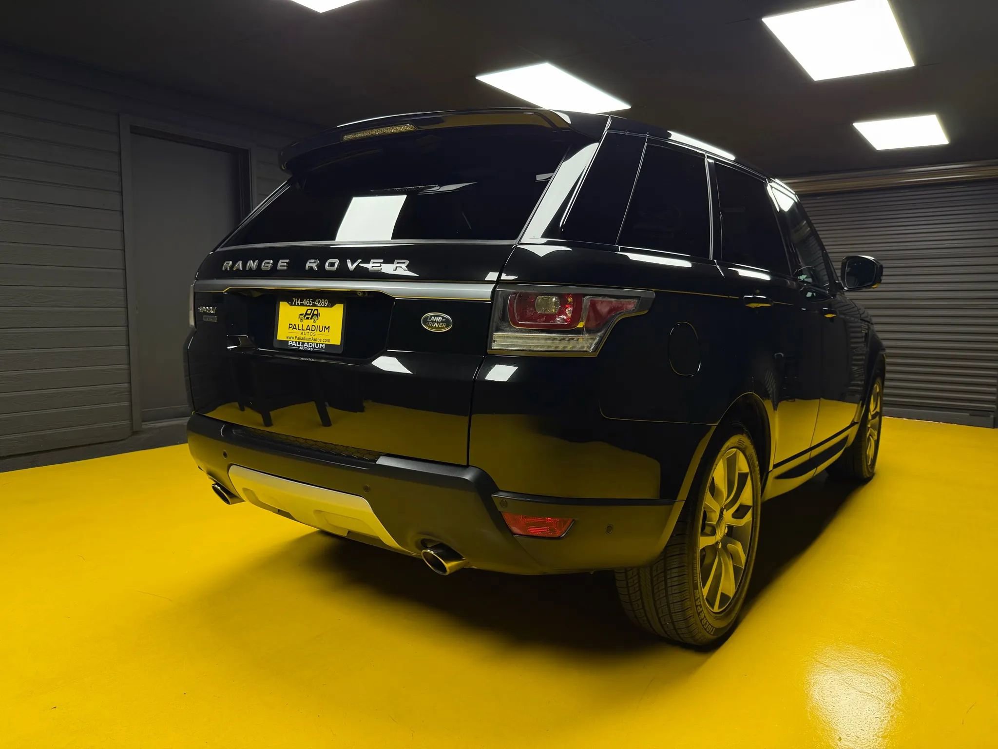 Used 2015 Land Rover Range Rover Sport Supercharged AWD/4WD image 6