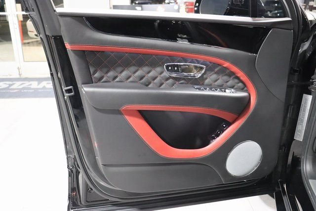 Used 2021 Bentley Bentayga Speed AWD/4WD image 27