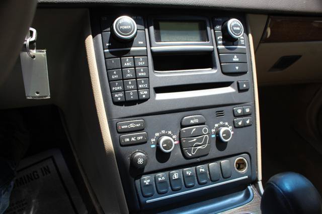 Used 2011 Volvo XC90 3.2 FWD image 17