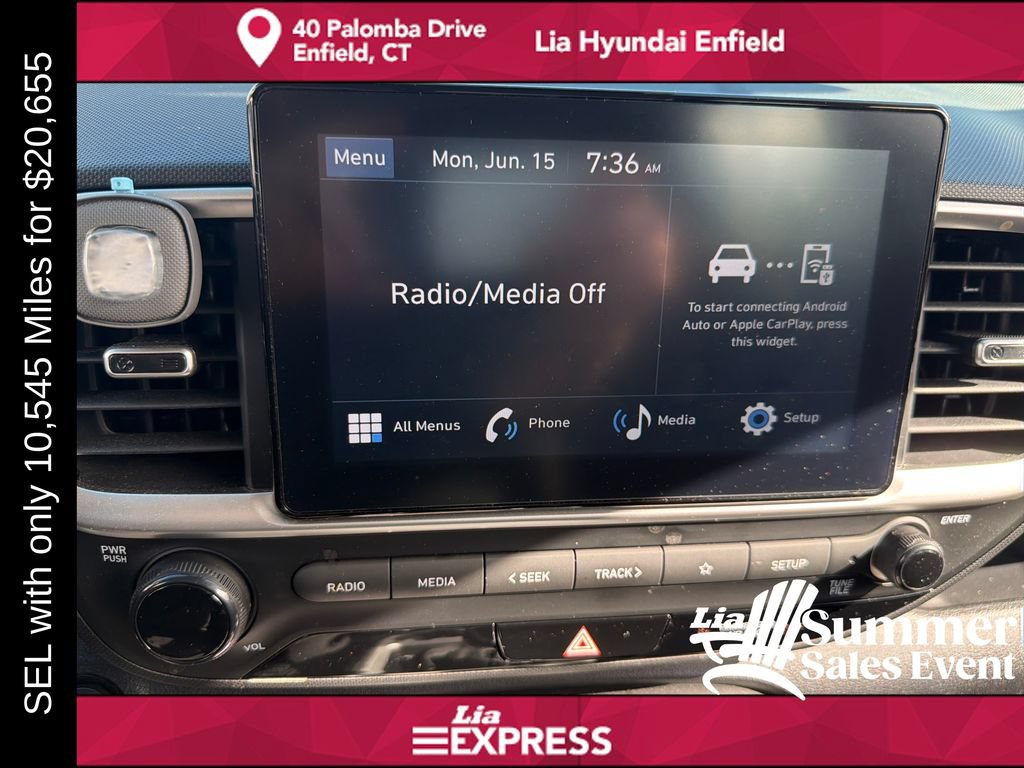 Used 2024 Hyundai Venue SEL FWD image 18