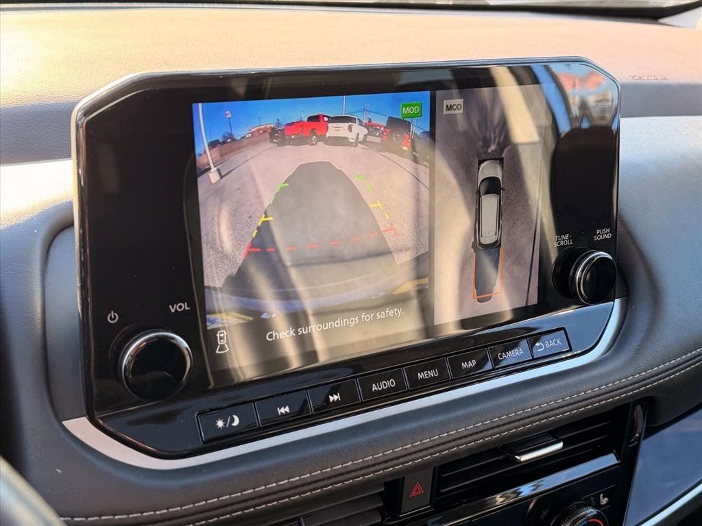 Used 2023 Nissan Rogue SL w/ SL Premium Package image 25