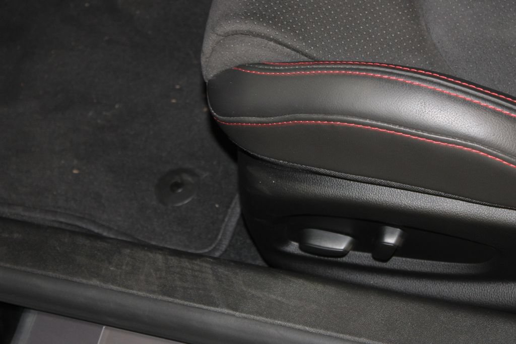 Used 2023 Chevrolet Camaro ZL1 RWD image 18