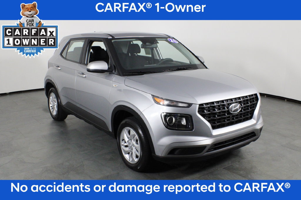 Certified 2026 Hyundai Venue SE FWD image 5