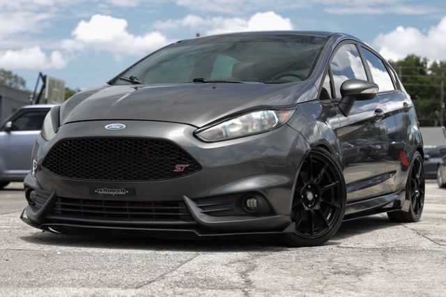 Used 2017 Ford Fiesta ST w/ ST Recaro Package FWD video 1
