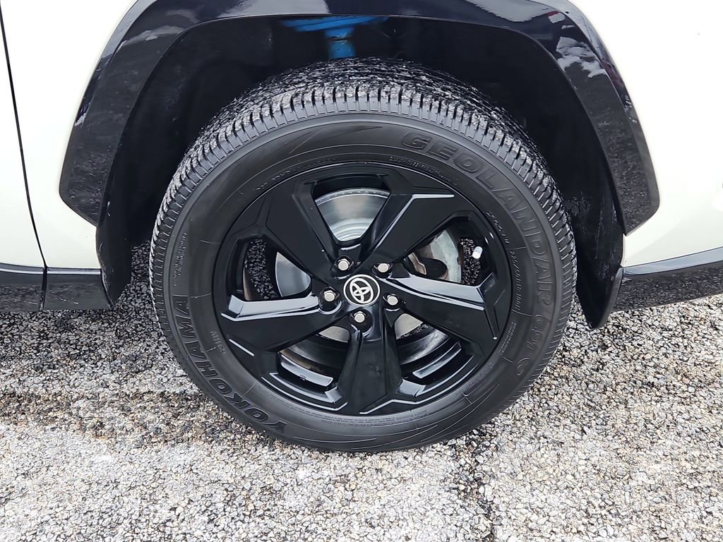 Used 2021 Toyota RAV4 XSE image 10