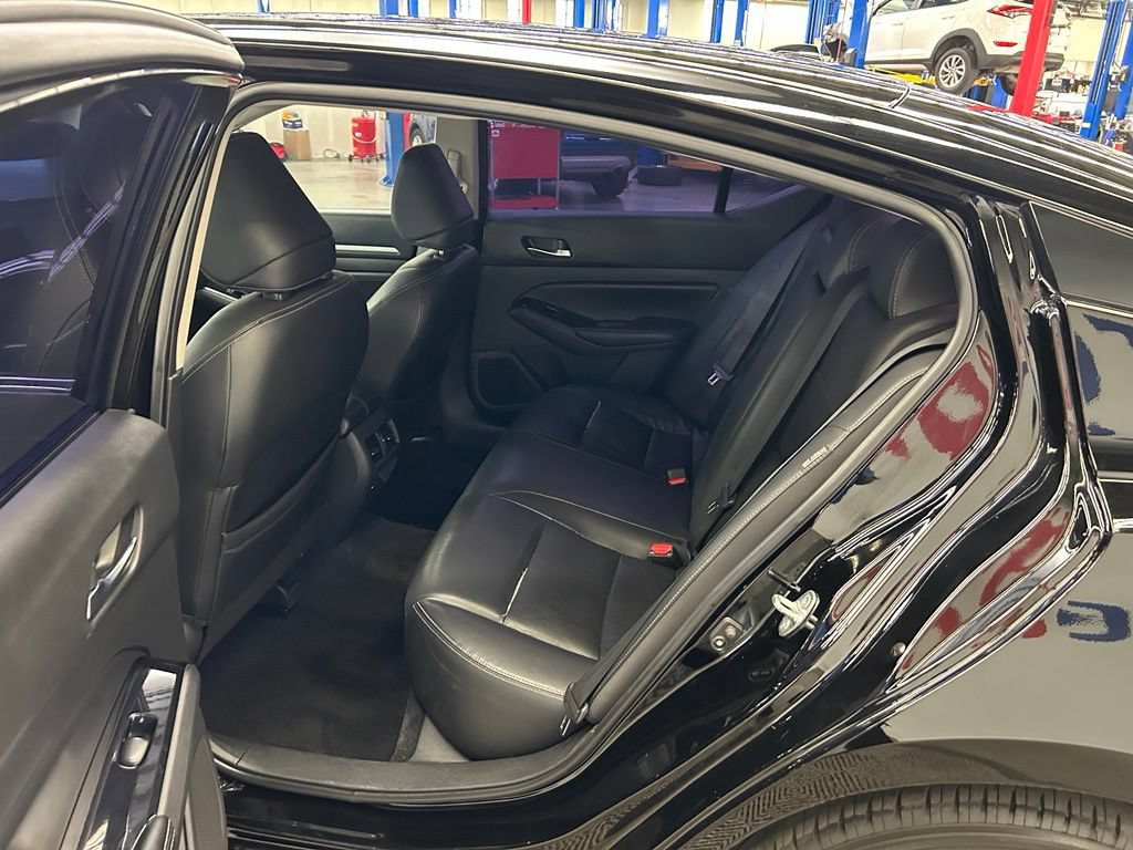Used 2020 Nissan Altima 2.5 Platinum FWD image 15