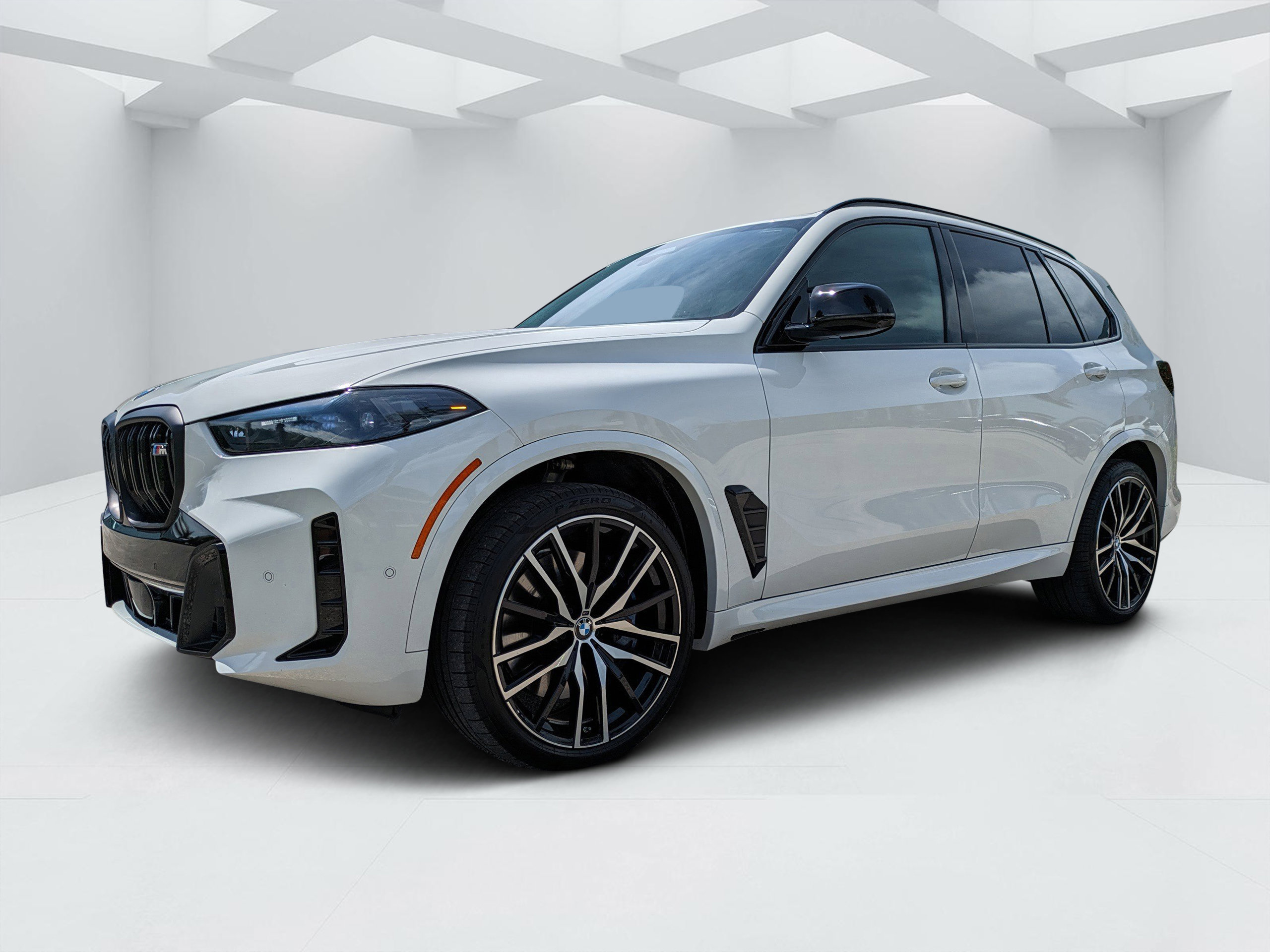 Used 2025 BMW X5 M60i image 7