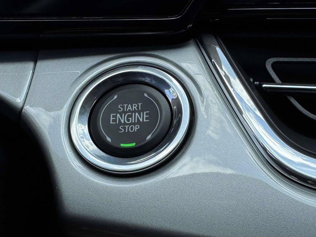New 2026 Chevrolet Trax LT w/ Driver Confidence Package FWD image 8