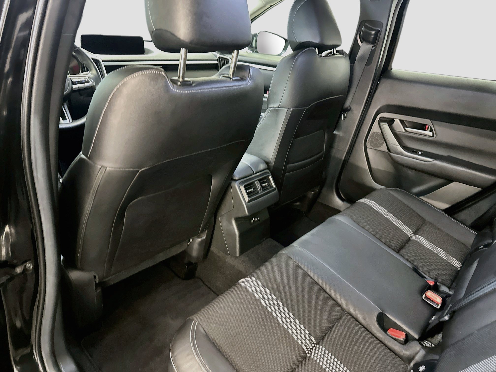 Used 2025 MAZDA CX-50 AWD 2.5 S w/ Preferred Package image 28