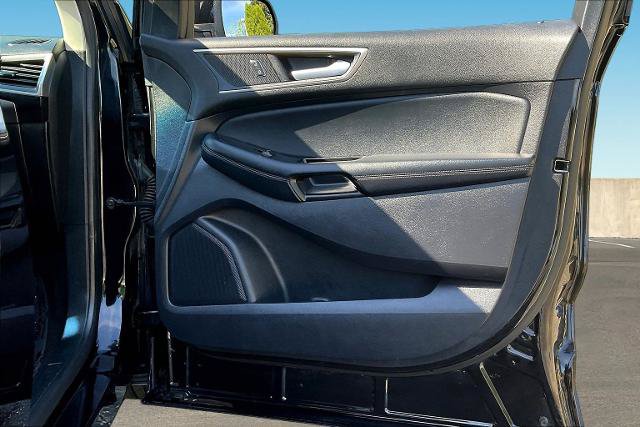 Used 2019 Ford Edge SEL w/ Equipment Group 201A AWD/4WD image 26