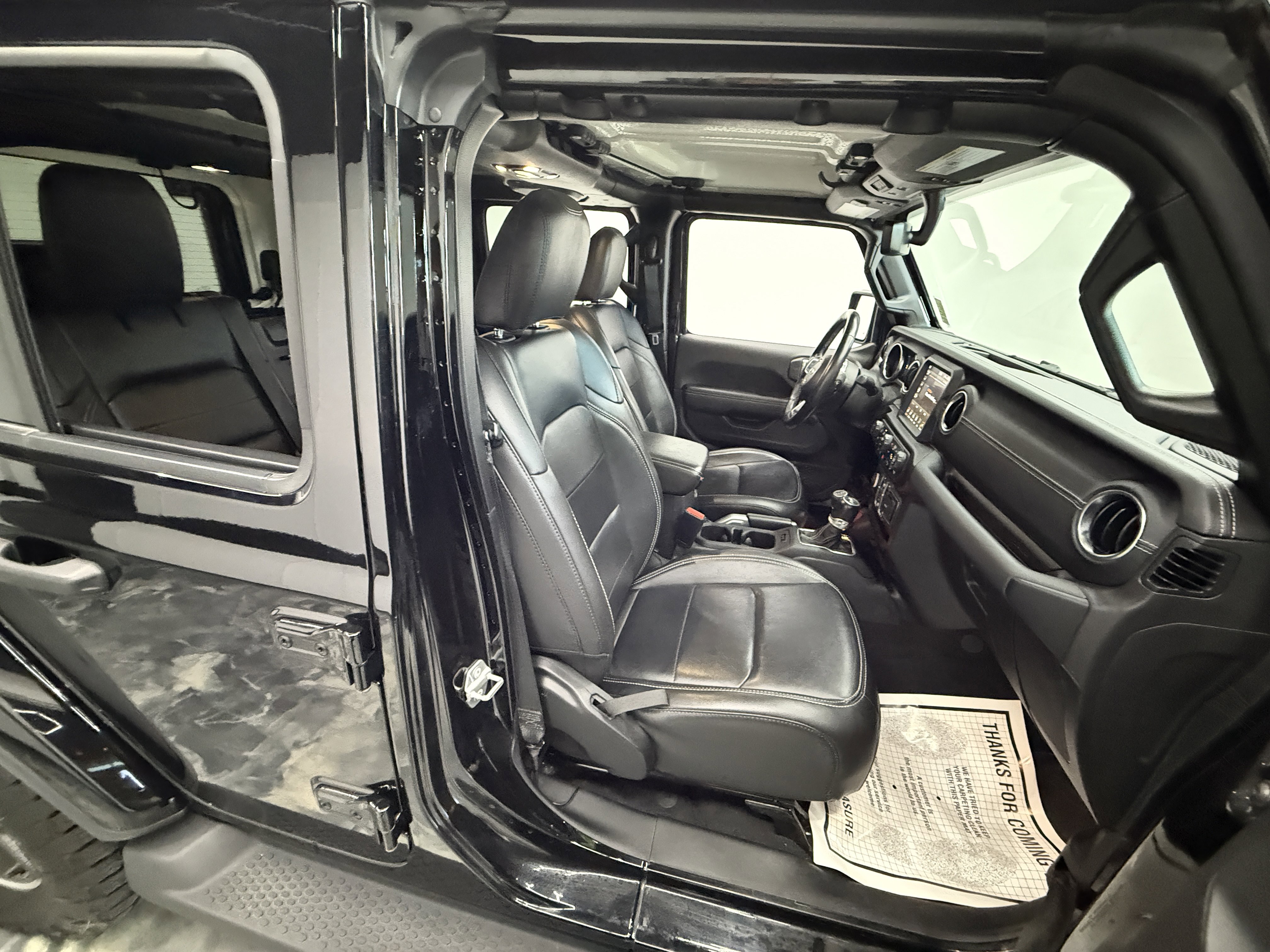 Used 2021 Jeep Wrangler Unlimited Sahara image 22