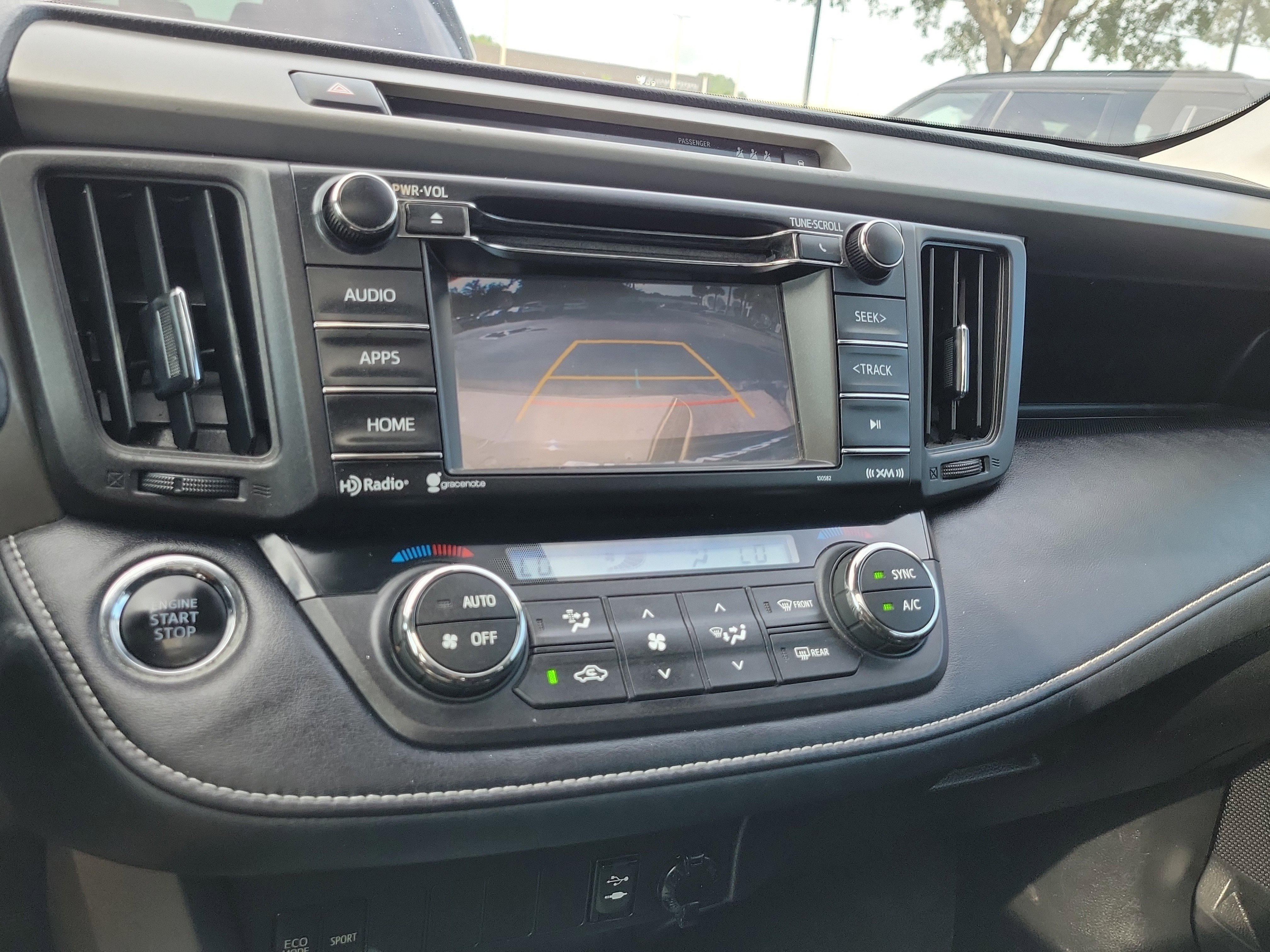 Used 2018 Toyota RAV4 XLE w/ Plus Extra Value Package FWD image 25