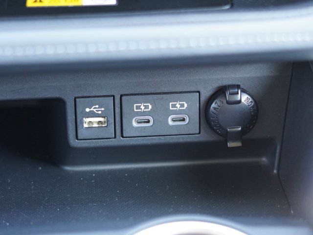 Certified 2023 Toyota Highlander XLE FWD image 28