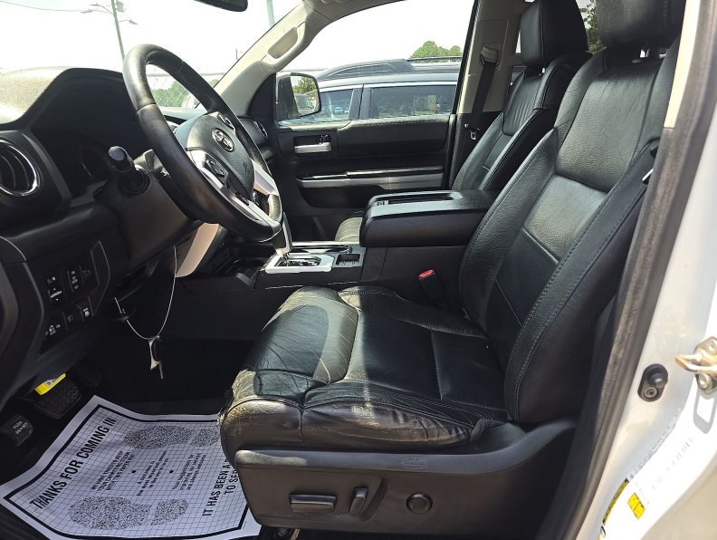 Used 2020 Toyota Tundra SR5 w/ SR5 Leather Package RWD image 9