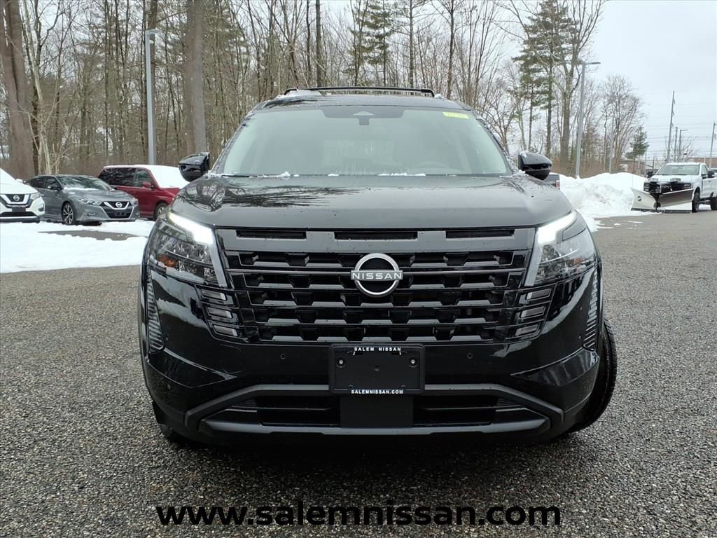 New 2026 Nissan Pathfinder SV image 2