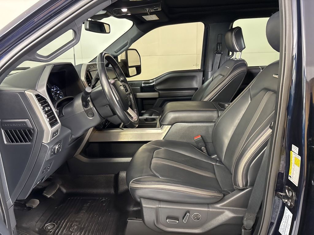 Used 2022 Ford F450 Platinum w/ FX4 Off-Road Package image 21