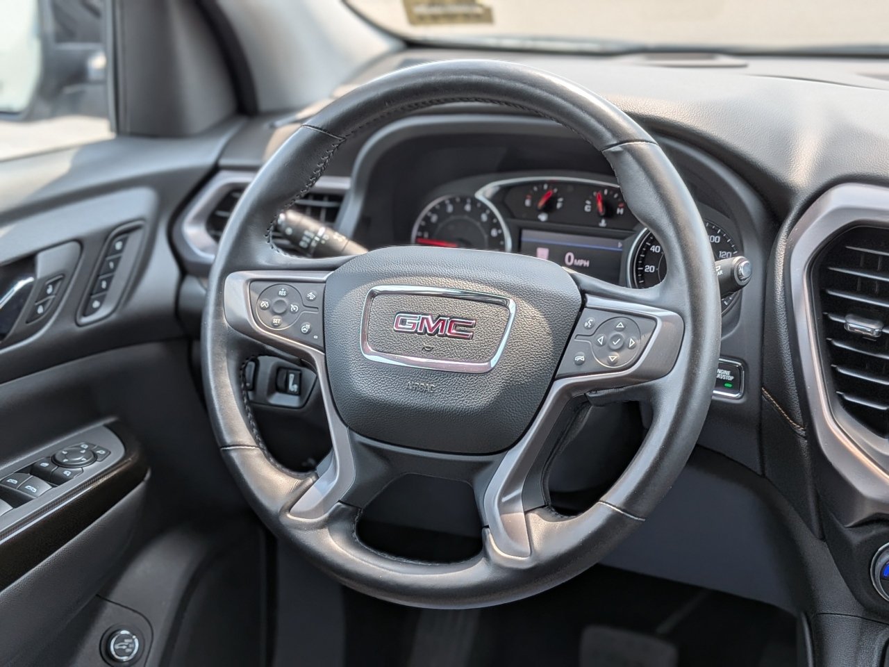Used 2022 GMC Acadia AT4 w/ Preferred Package AWD/4WD image 19