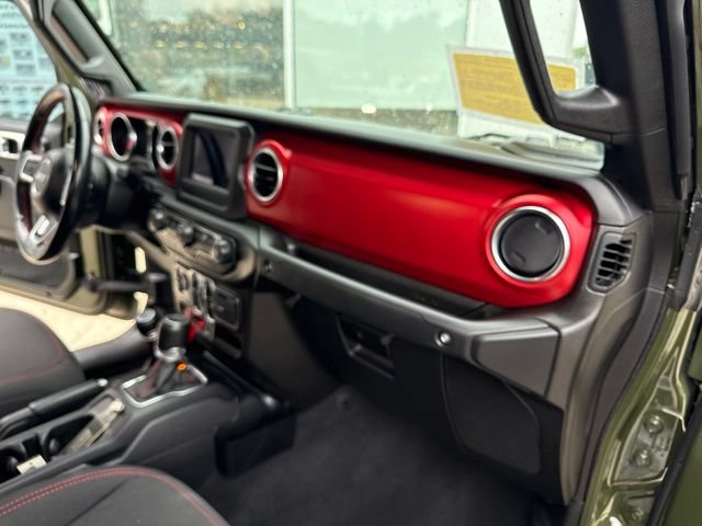 Used 2021 Jeep Gladiator Rubicon w/ Cold Weather Group AWD/4WD image 31