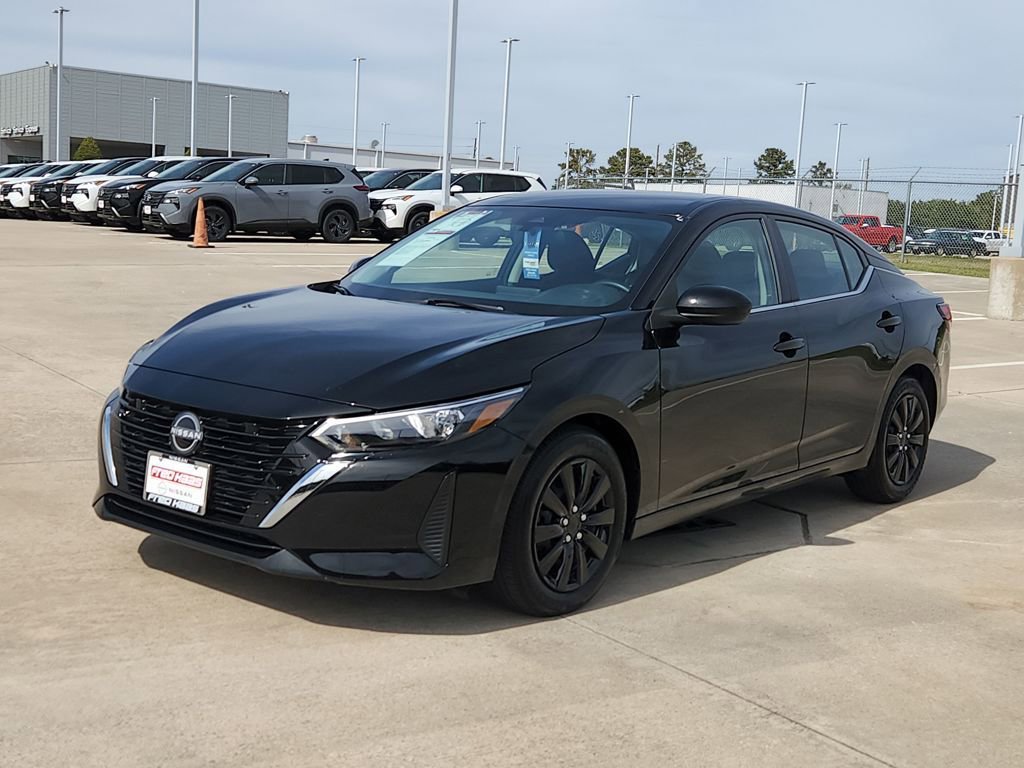 Used 2025 Nissan Sentra S image 3