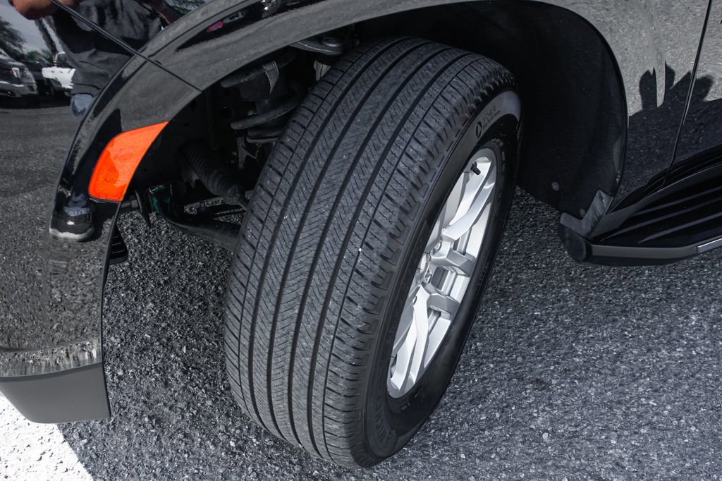 Used 2023 Chevrolet Tahoe LS image 44