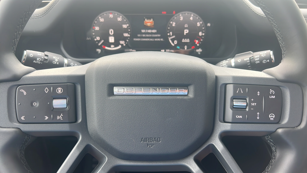 New 2026 Land Rover Defender 90 X-Dynamic SE AWD/4WD image 29