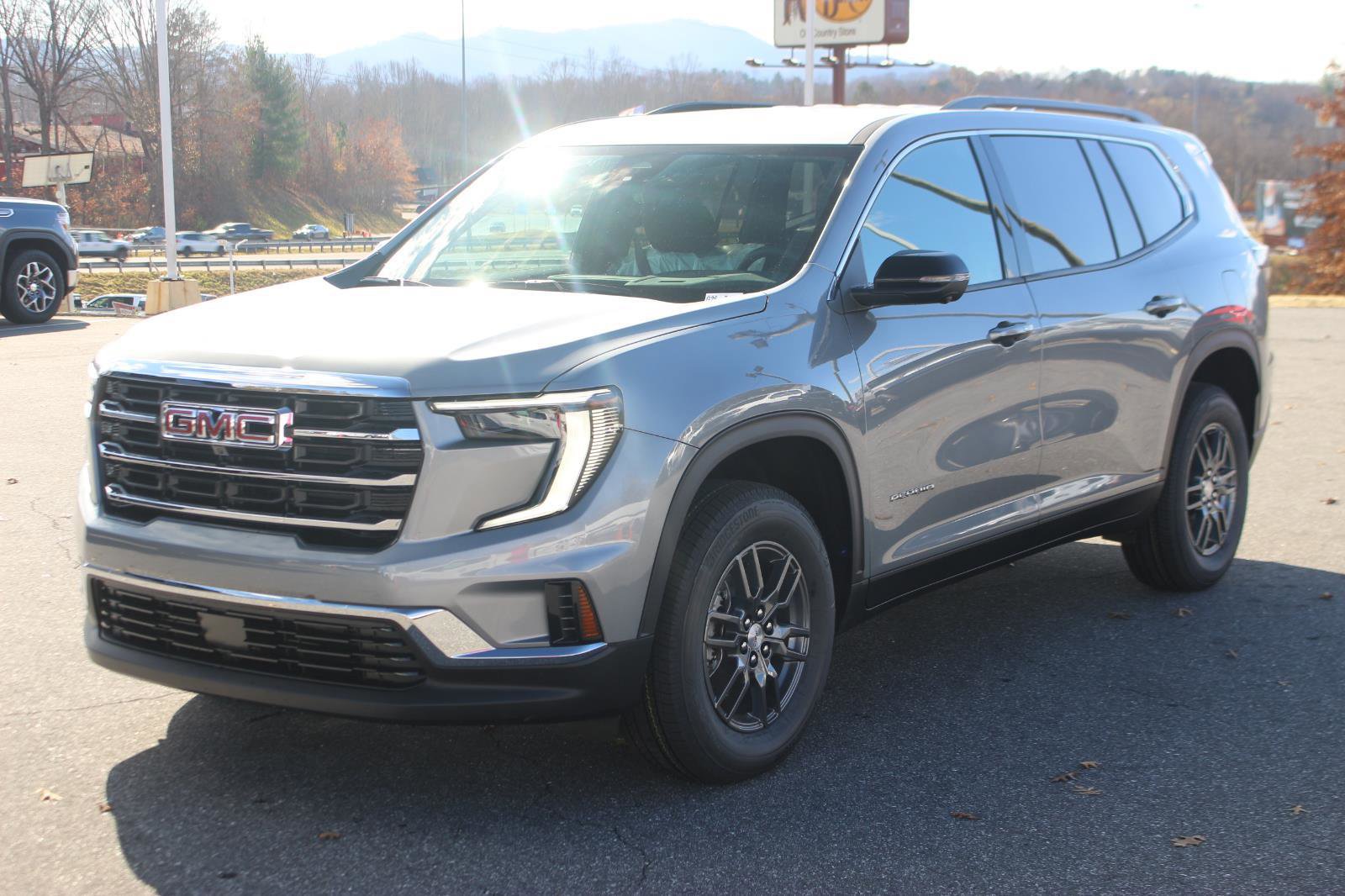 New 2026 GMC Acadia Elevation video 3