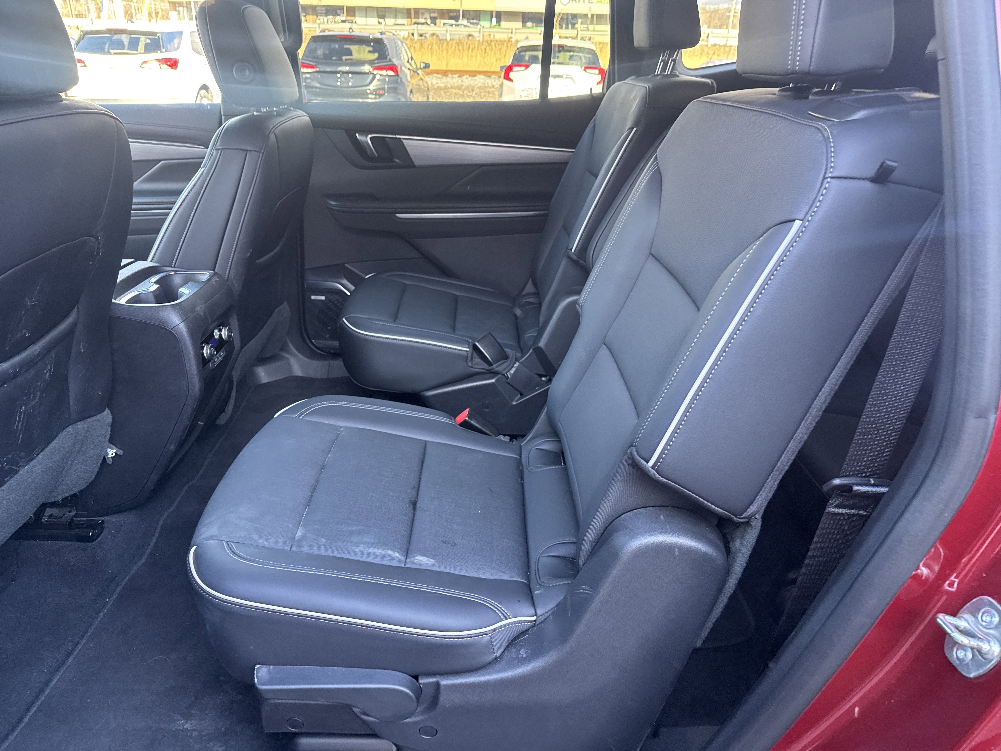 Used 2025 Buick Enclave Preferred image 13