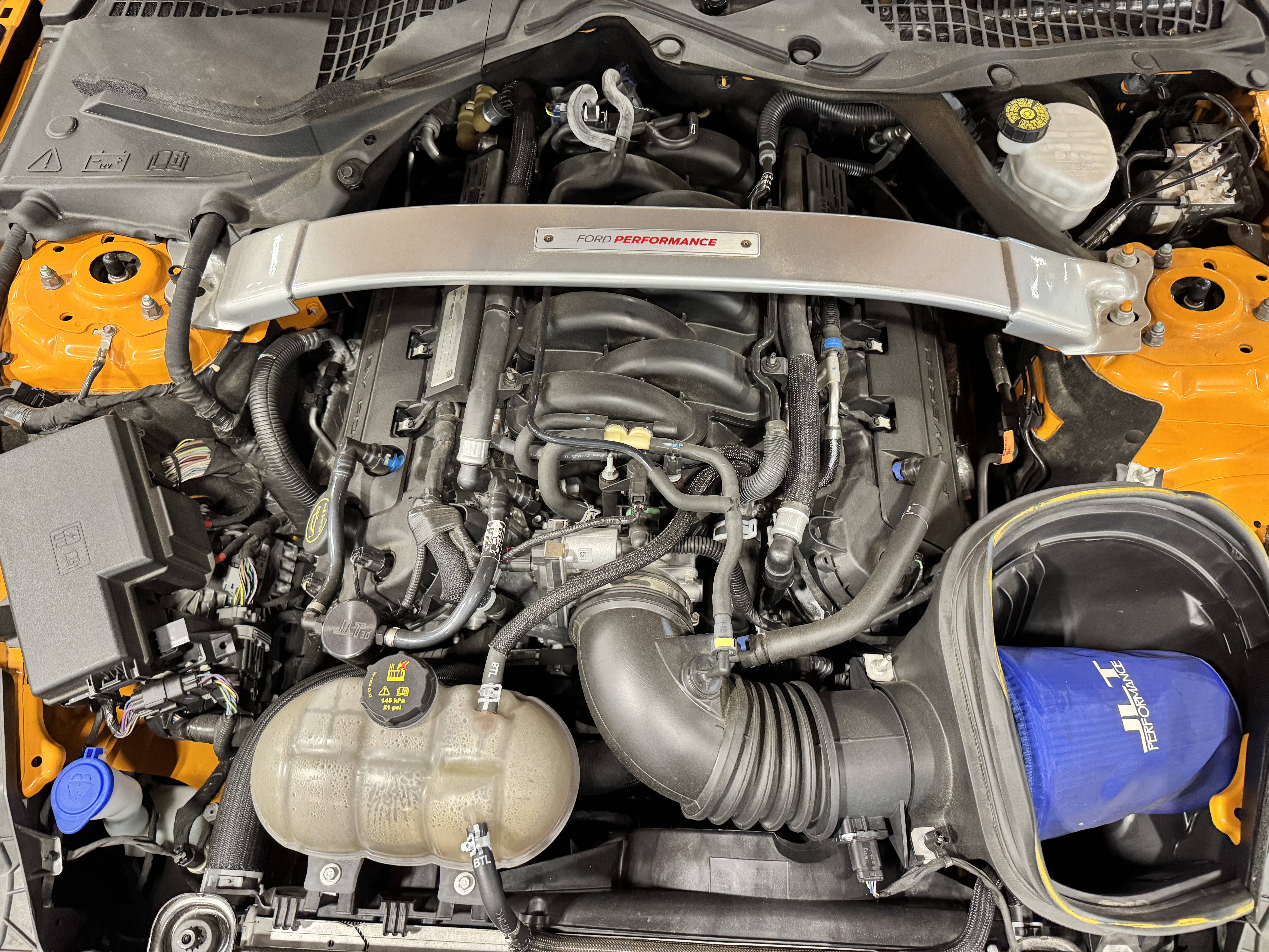 Used 2019 Ford Mustang Shelby GT350 w/ Technology Package RWD image 15