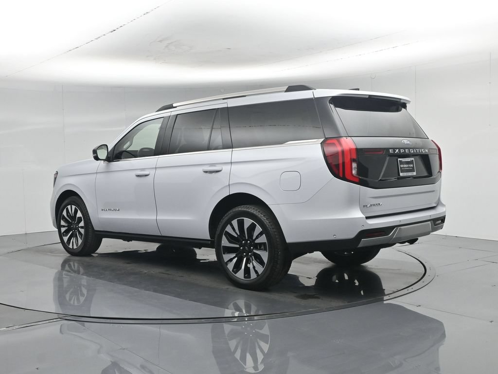 Used 2025 Ford Expedition Platinum w/ Driver's Package AWD/4WD image 7