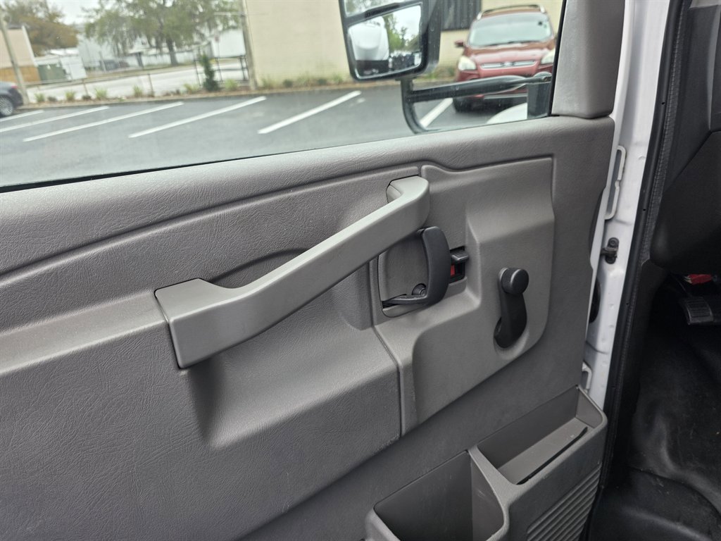 Used 2016 Chevrolet Express 3500 w/ Shuttle Bus Package image 12