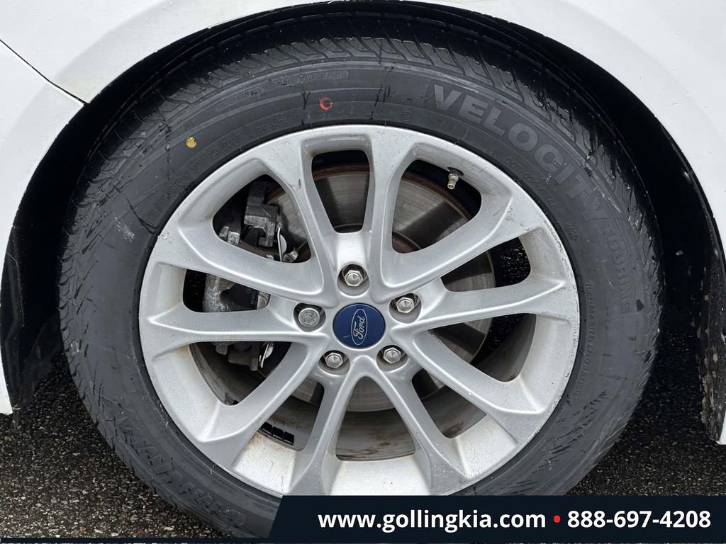 Used 2020 Ford Fusion SE FWD image 7