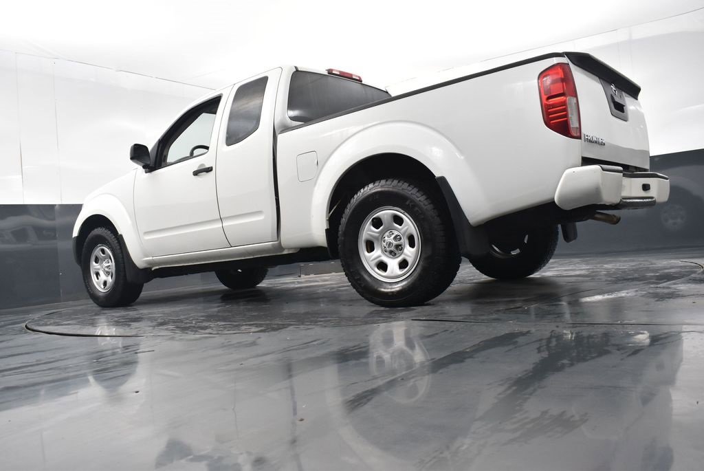 Used 2020 Nissan Frontier S image 24