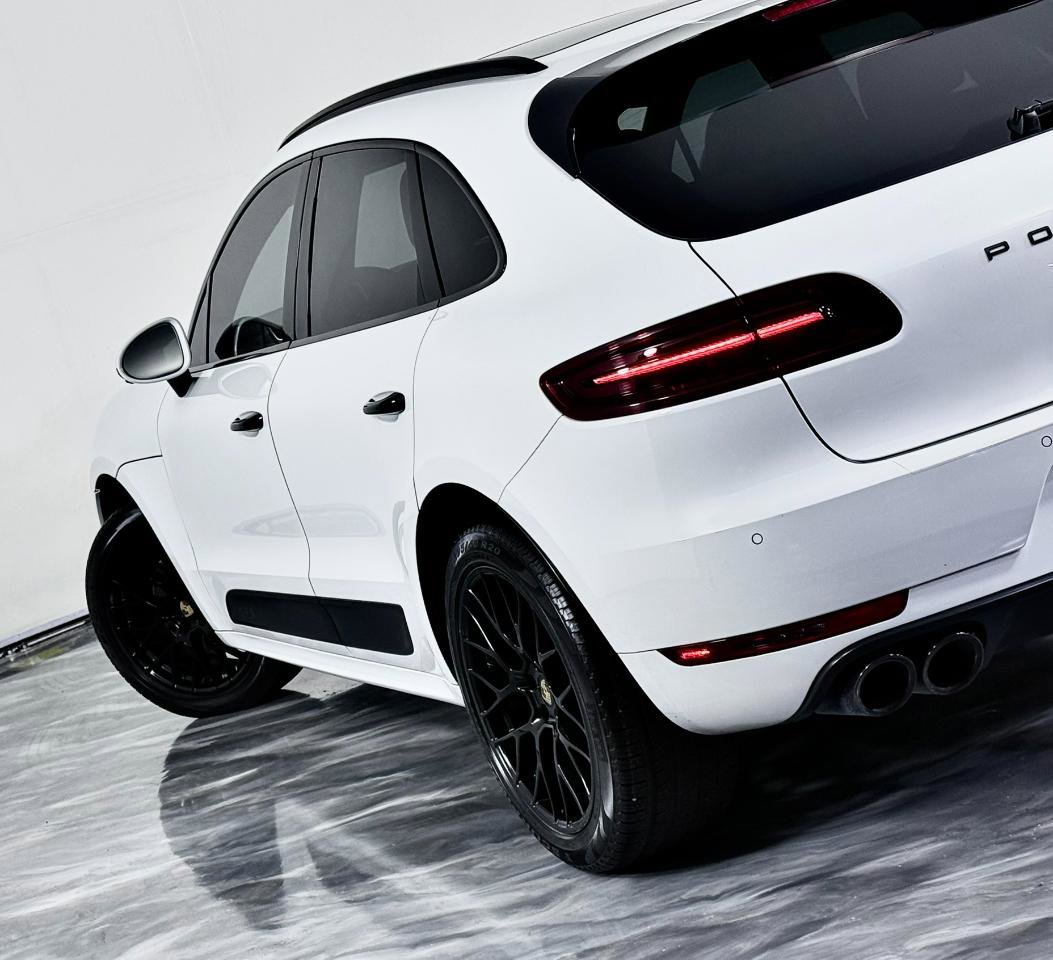 Used 2018 Porsche Macan GTS w/ Premium Package Plus image 13