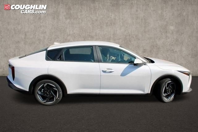 New 2025 Kia K4 EX